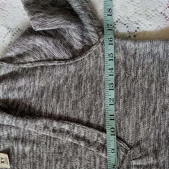 Roxy Juniors Gray Hooded Pullover Sweater Size Large - Picture 10 of 12